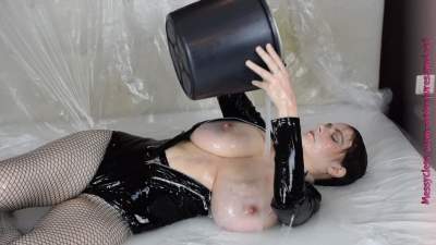 j-lube_19.jpg